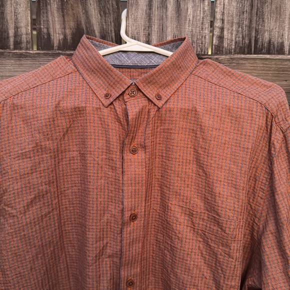Johnston & Murphy plaid button down shirt, size large - Picture 4 of 7